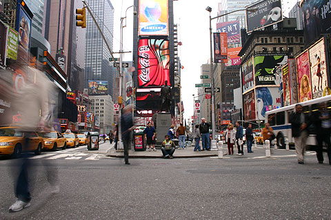 leo-in-timessquare-2.jpg